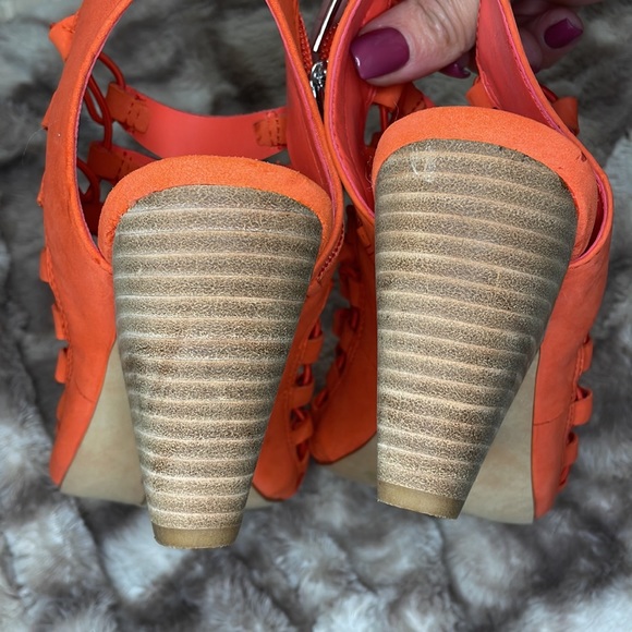 Vince Camuto coral cage heels, size 8 - Picture 8 of 8